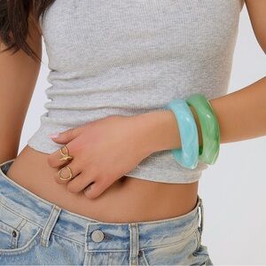 SAEGE Vintage Style Acrylic Bangles / Bracelet - Multiple Colours Avaible